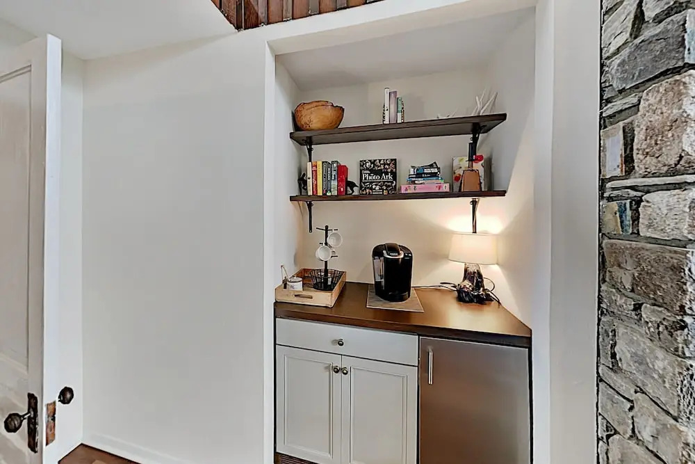 714younm 3 Bedroom Home