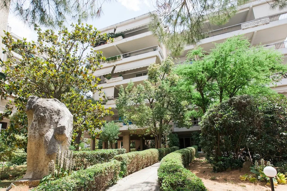 Alluring 2BR Apartment in Marousi