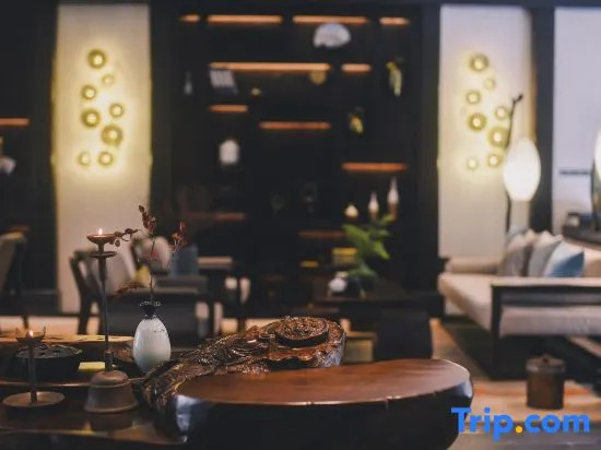No. 8 Courtyard Homestay (Daming Lake Baotu Spring)