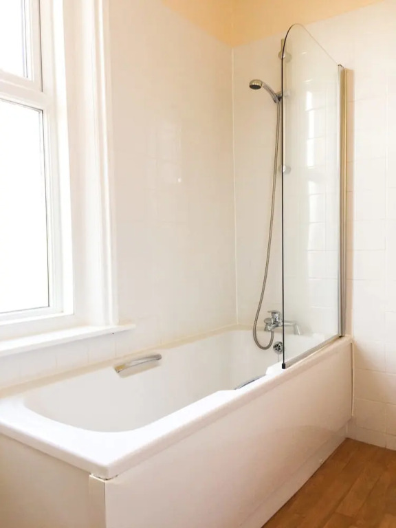 Large Maisonette - DHH