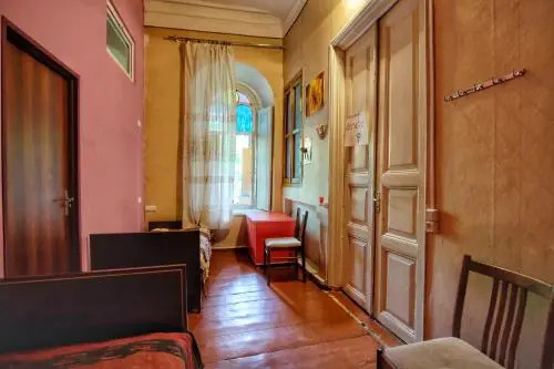 Mtkvari Hostel