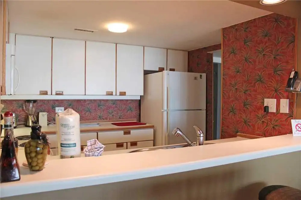 Ocean Creek South Tower #QQ1 Ocean View (P) by RedAwning