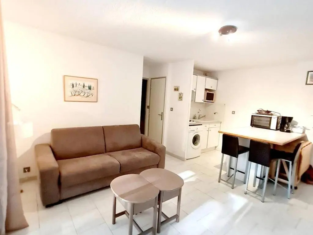 Appartement Six-Fours-les-Plages, 2 pièces, 4 personnes - FR-1-316-24