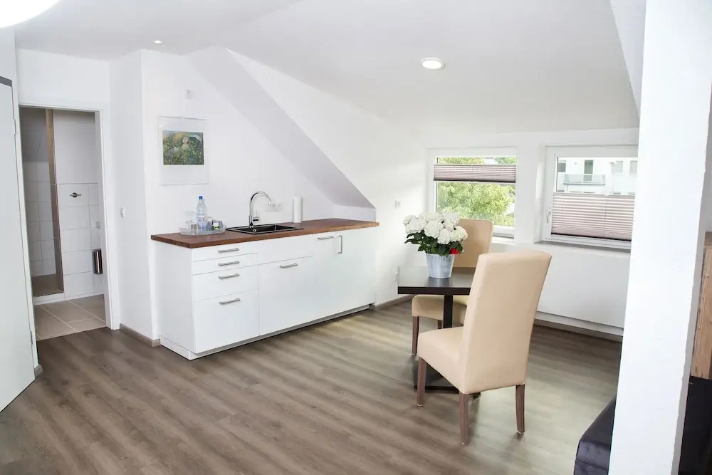 Bistro Hotel & Boarding House Seven Days Kirchheim