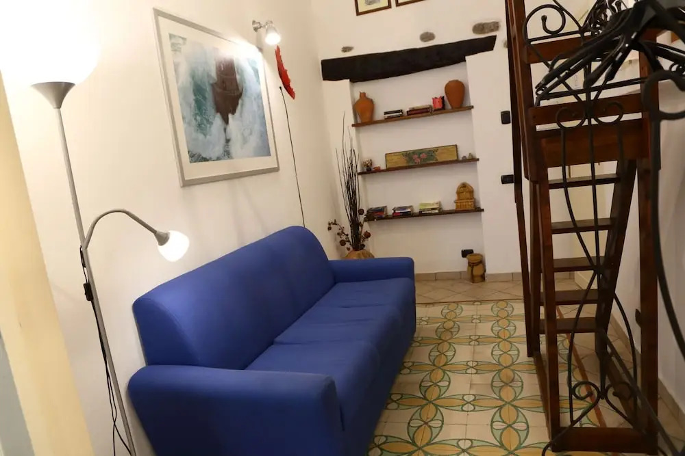 COASTAL Seaview Suite & CENTRAL BALCONY Street View Studio
