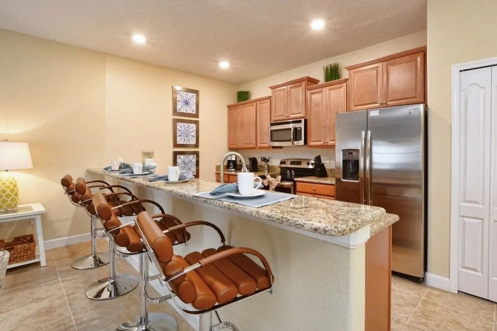 4 bedrooms villa accommodate 10 guests