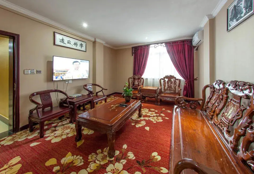 Huacheng Hotel