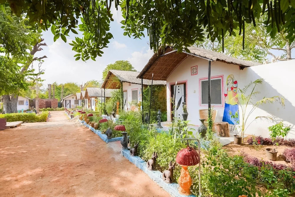 OYO 26645 Vaishnav Village Camps
