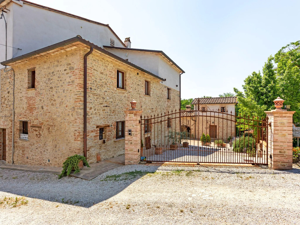 Farmhouse in IL VECCHIO FORNO UMBRO, Citta di Castello