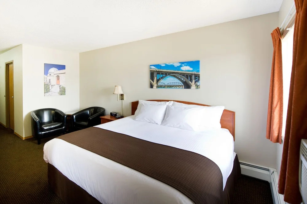 Riviera Motor Inn