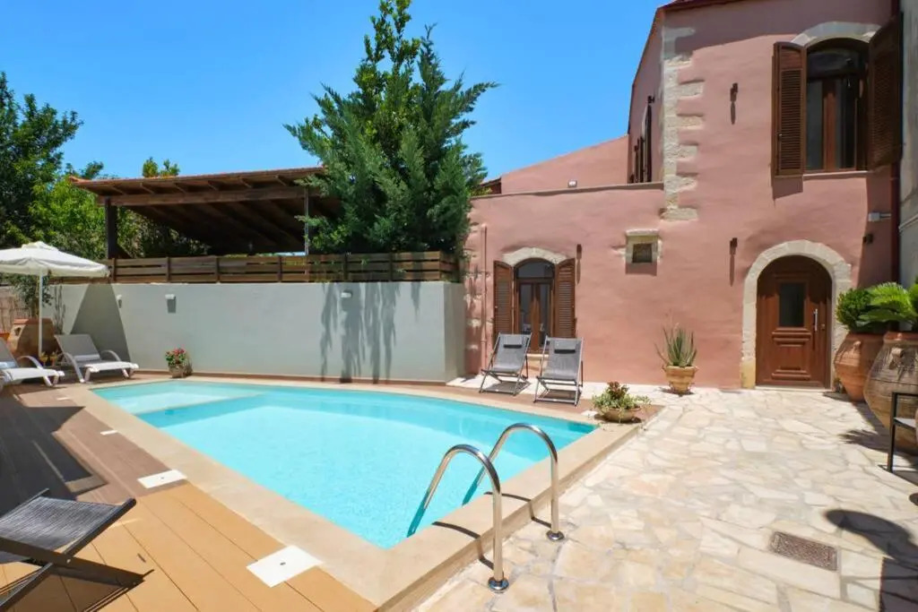Stone Villa with swimming pool-BBQ