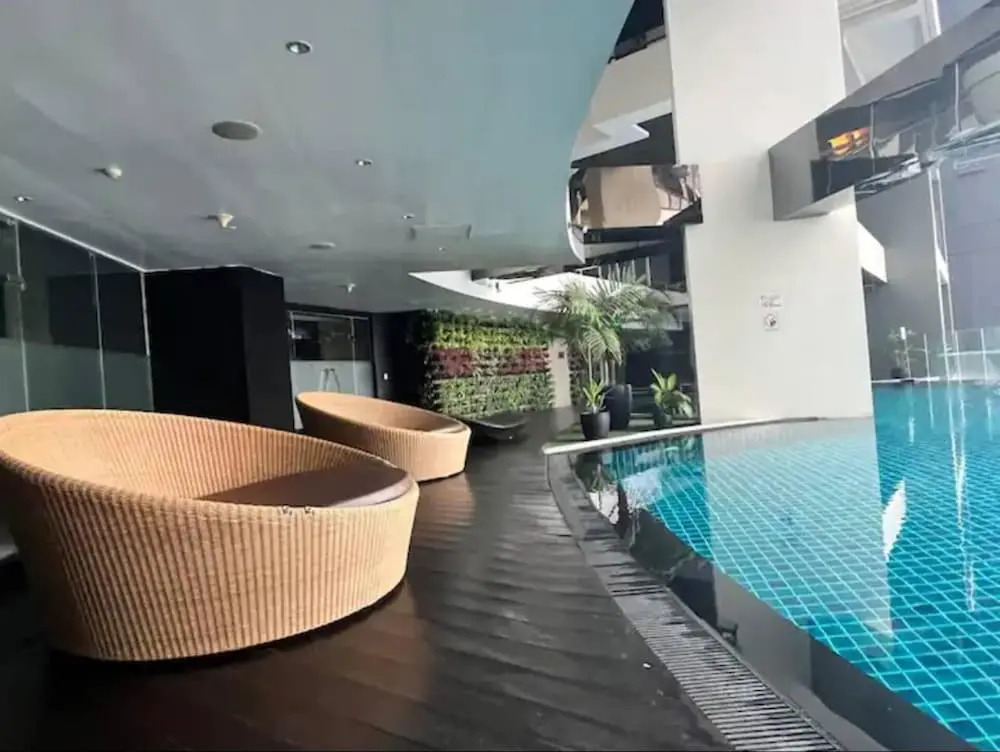 Gramercy Residences Makati by Christine Suites PH with Balcony