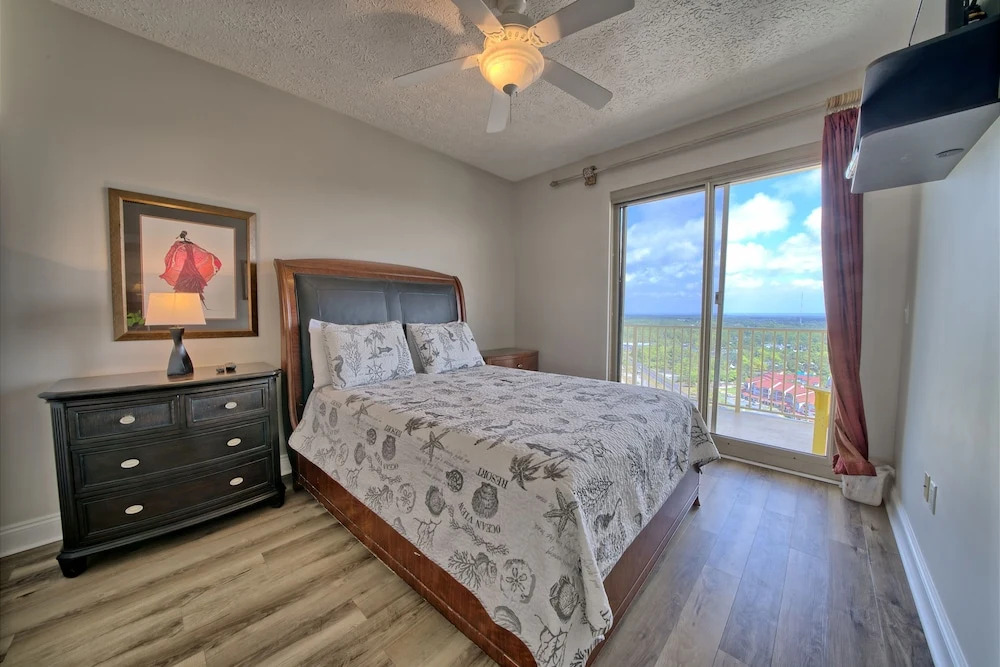 Gulf Crest Condominium #2107 - 3 Br Condo