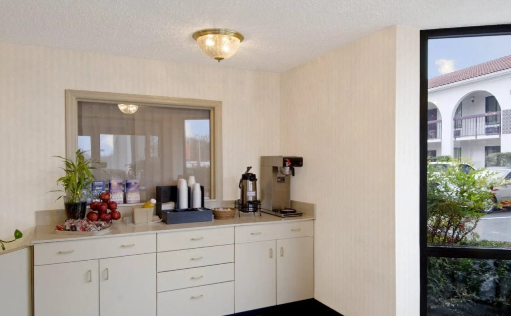 Econo Lodge