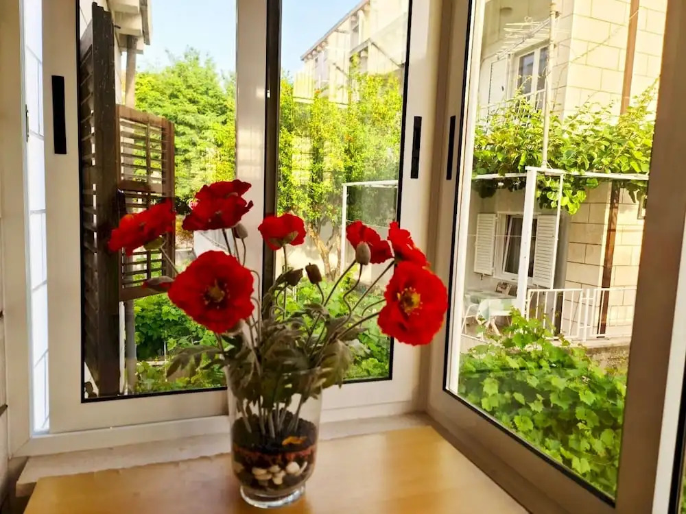 Insideout Apartment
