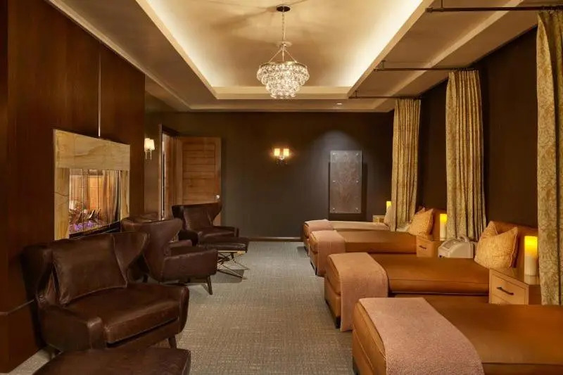 Aspen St Regis Resort Hotel Room With 2 Queens