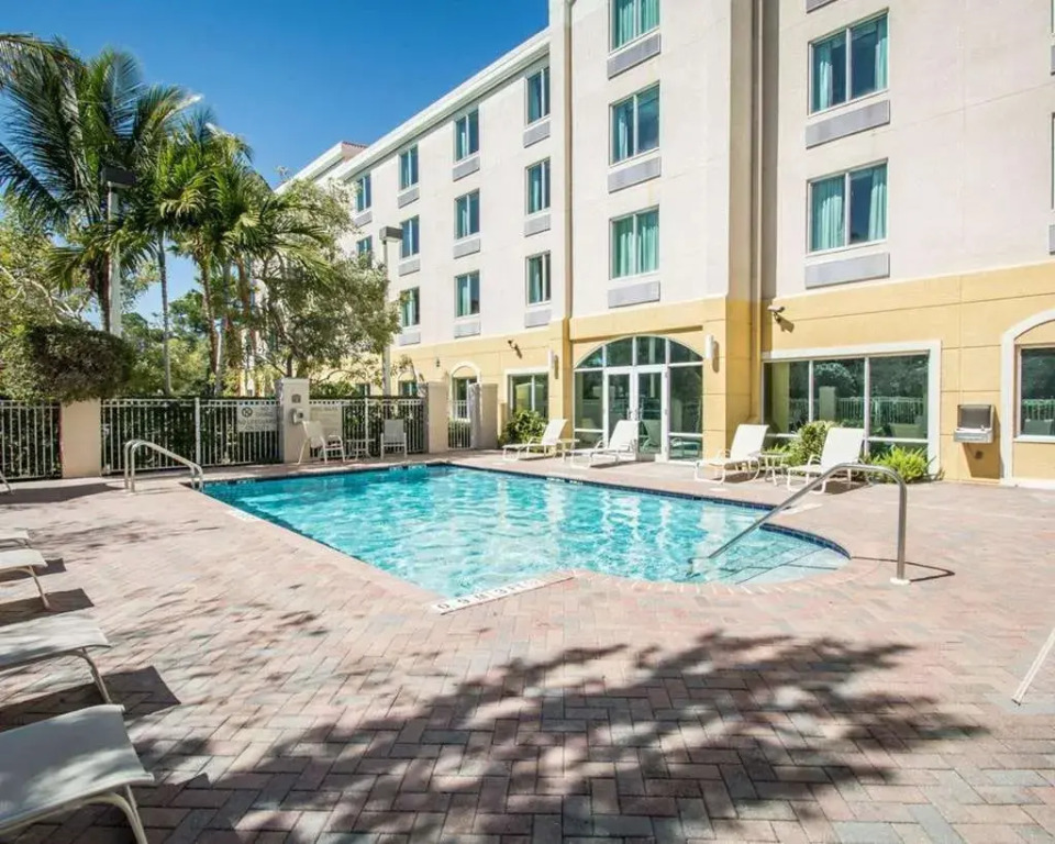 Comfort Inn & Suites