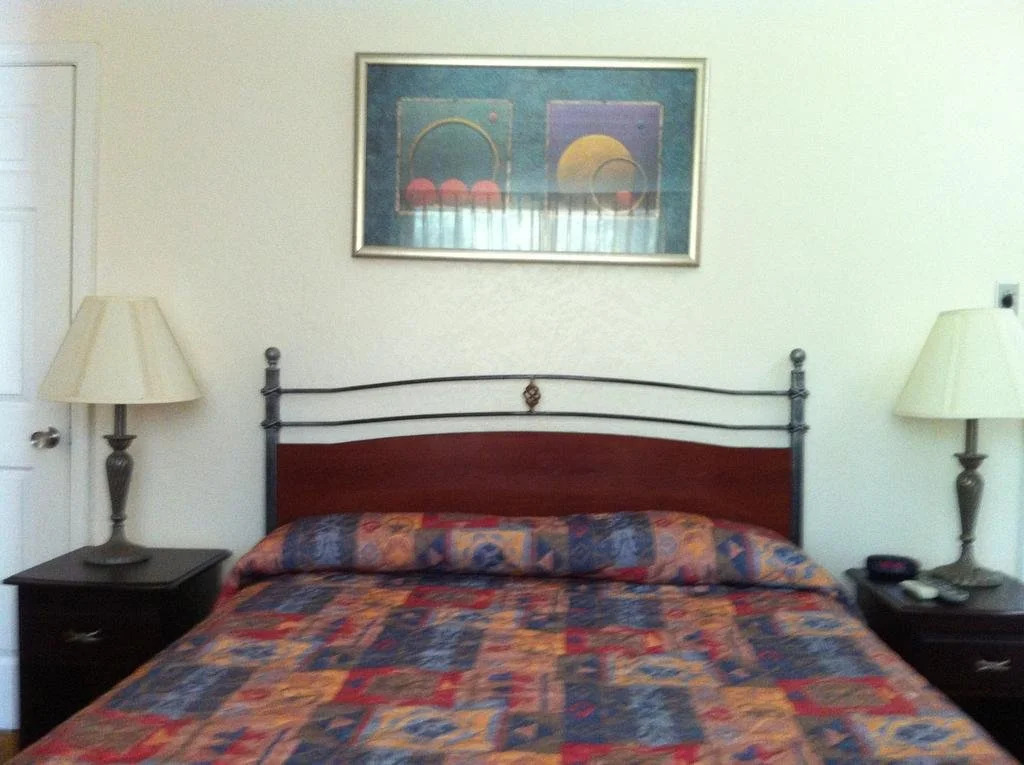 Golden Chain Motel