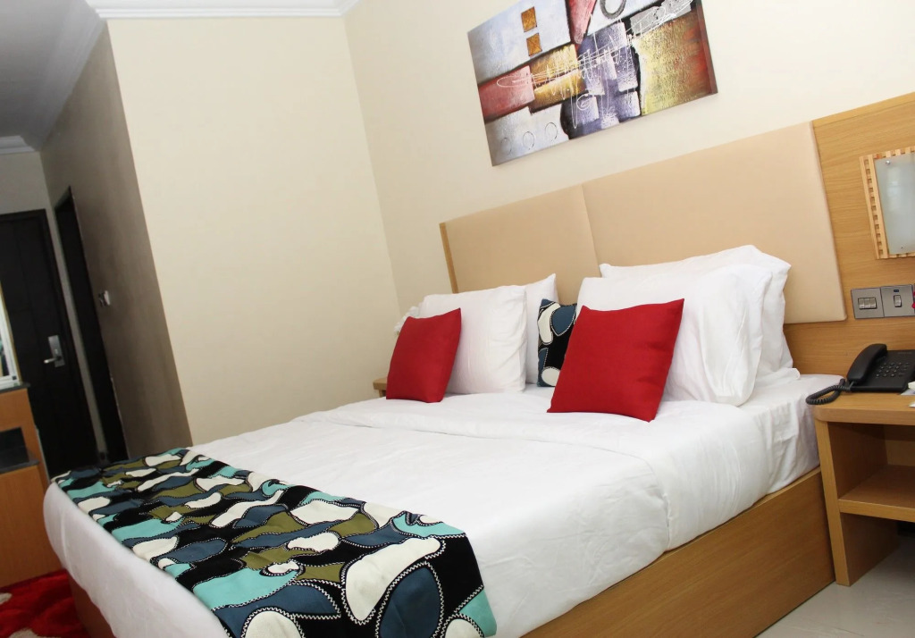 Avital Suites And Resort