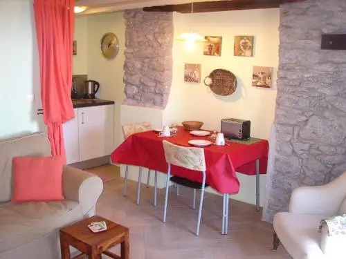Romantic Studio