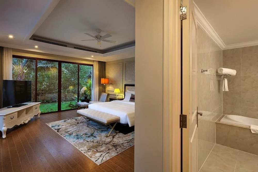 Vinpearl Discovery Golflink Nha Trang