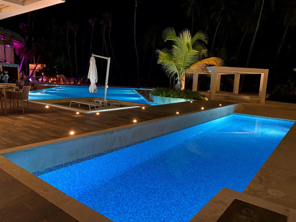 Destination Jelly Playa Coral Condo
