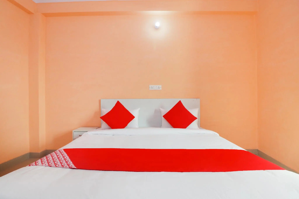 OYO 76751 Classic Inn