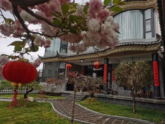 Nanfengli Homestay (Lijiang Sanyi Airport Branch)