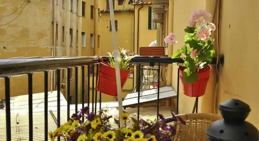 Vivaldi Balcony