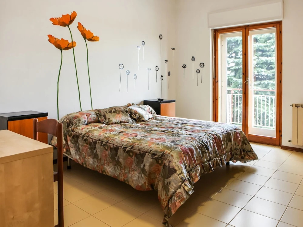 Graceful Apartment in Napoli With Balcony