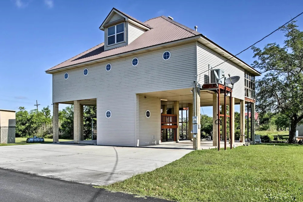 Private Dock w/ Lift: Waterfront New Orleans Home!