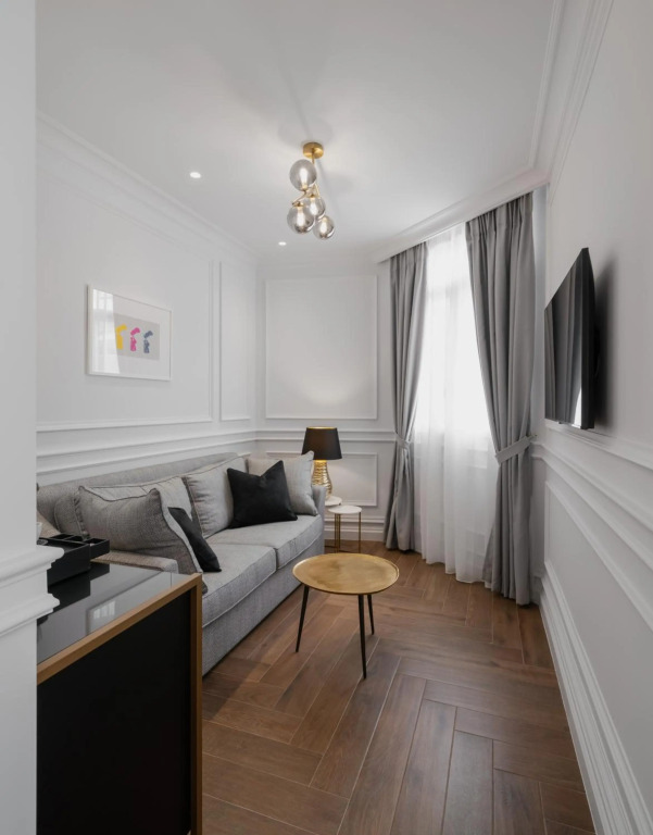 Praxitelous Luxury Suites