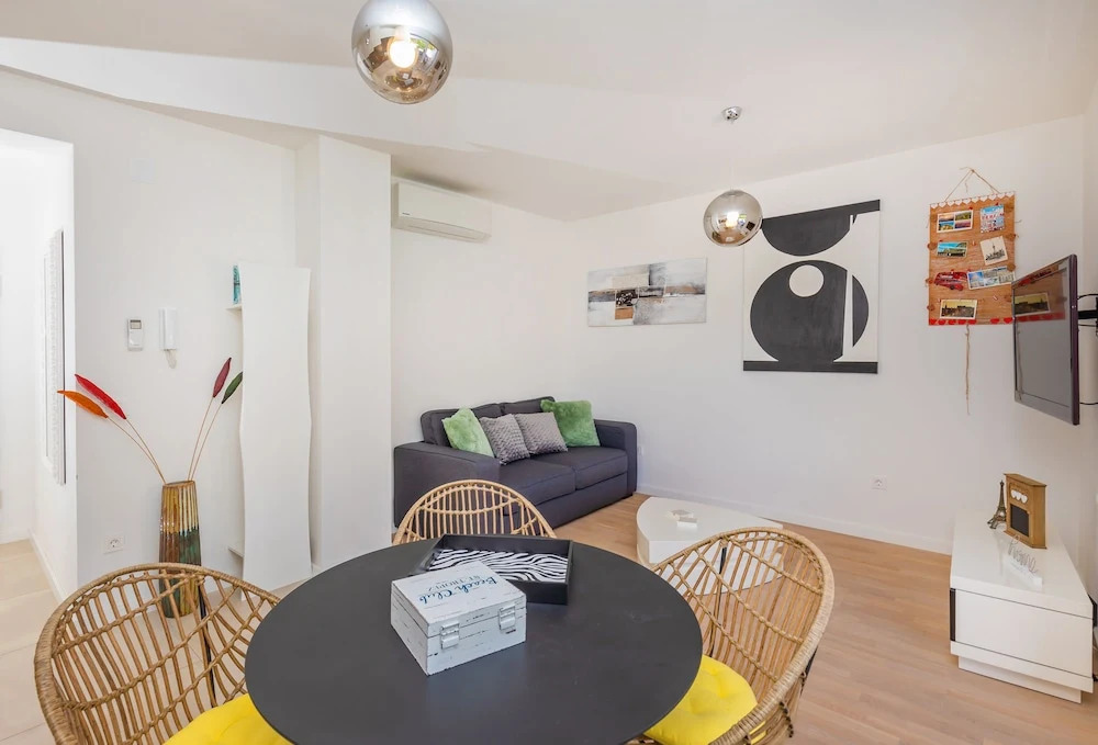 Apartment Life Plus