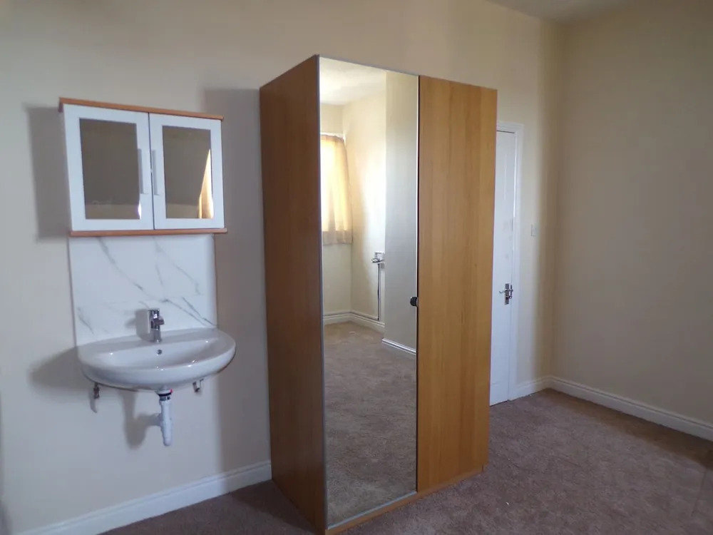 Carmel Serviced Rooms