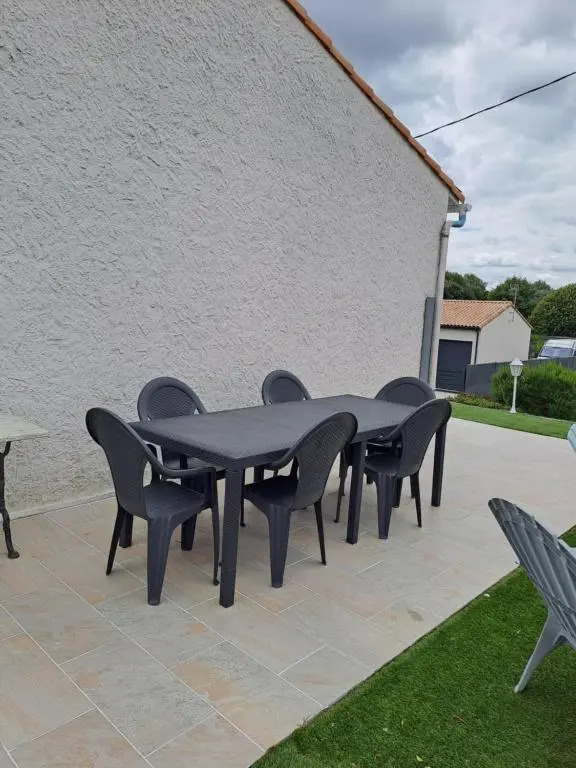 CHANTONNAY 2 chambres privées pour 4 personnes