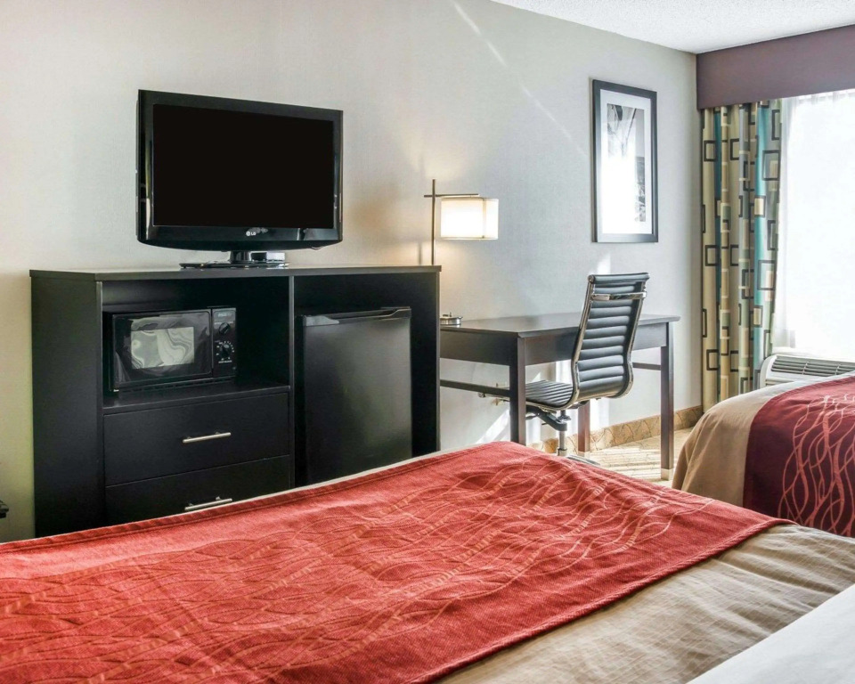 Comfort Inn & Suites Maumee - Toledo I80-90