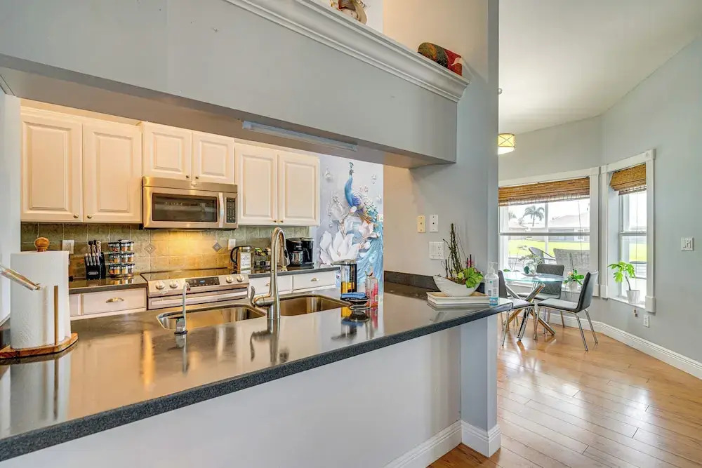 Lakefront Cape Coral Getaway w/ Furnished Lanai!