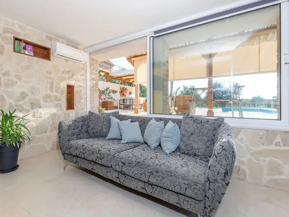Holiday Home in Donje Polje Near Seabeach