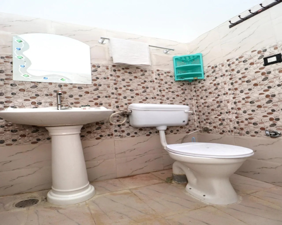 Green House By OYO Rooms