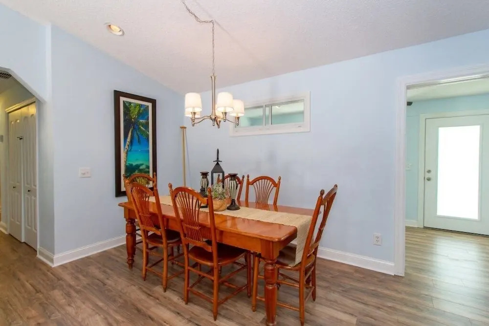 Island Oasis 5 Bedroom Home