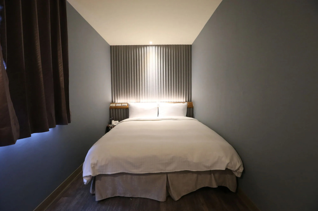 Central Hotel