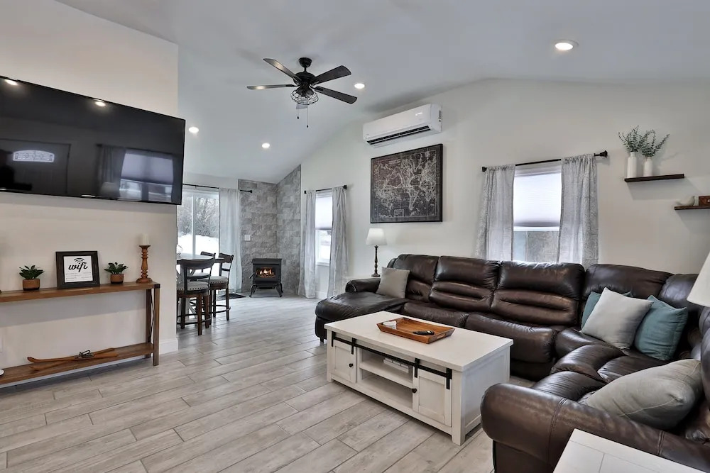 Rutlands Hidden Gem- 2 BR 1BA Renovated Home Close to Everything home
