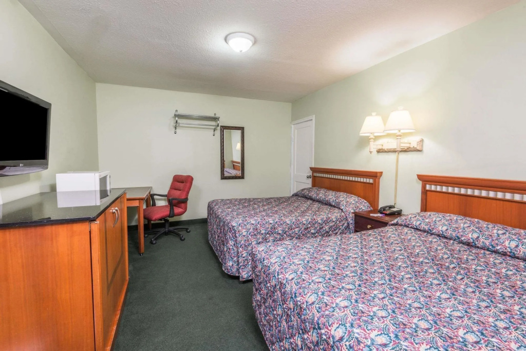 Knights Inn Bracebridge