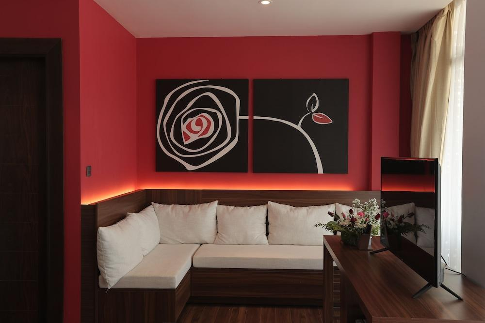 Silver Beach Hotel