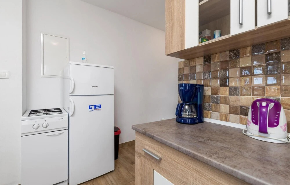 Nice Home in Baric Draga With Wifi and 1 Bedrooms