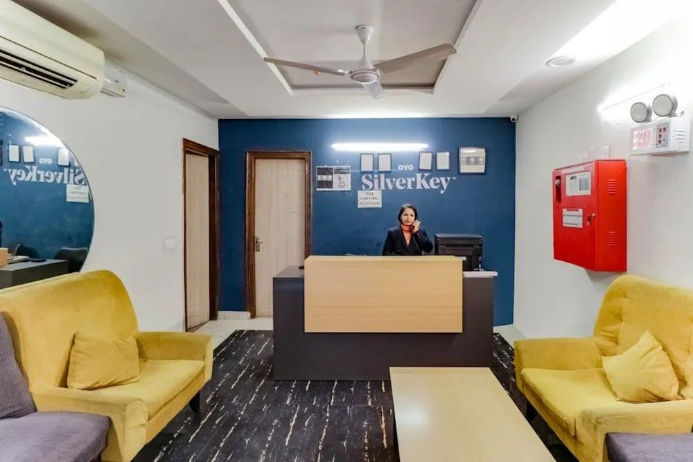 Hotel Nazeer by Adb Rooms