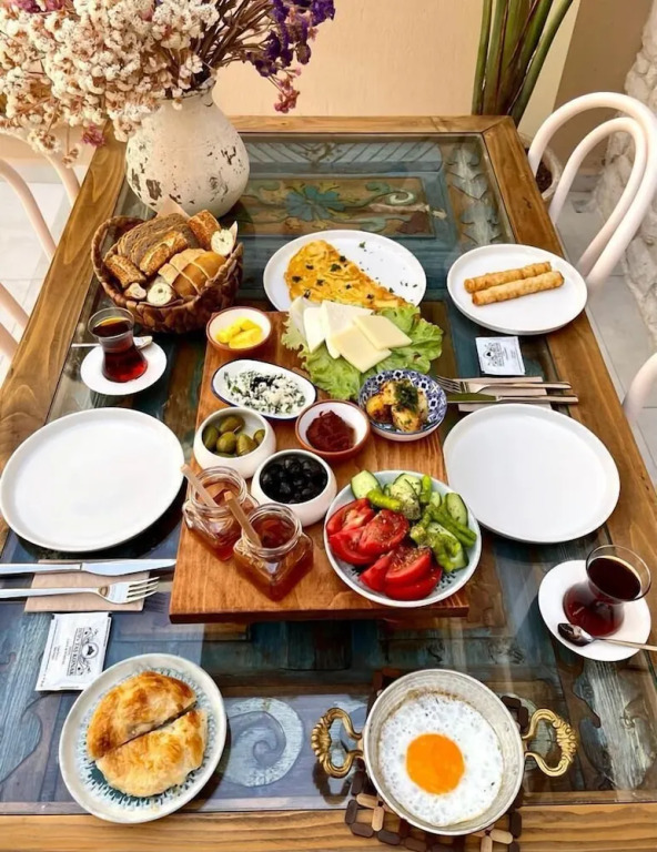 1870 Tas Konak Otel Sanat Sokagi