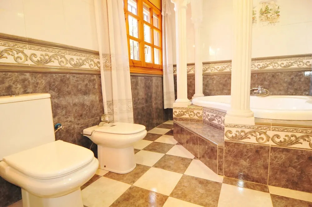 Amitie - Costa Barcelona by Homeholidaysrentals