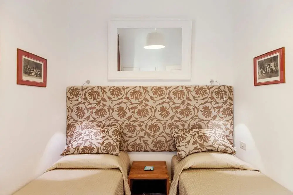 Croce Apartments