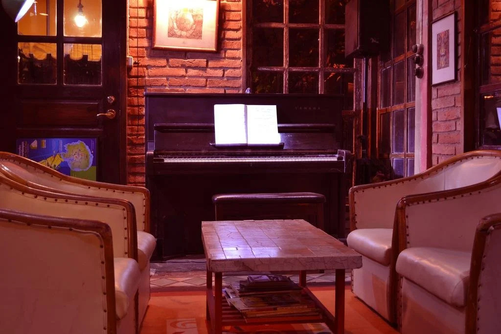 BRICKHOUSE Ayutthaya Guesthouse EST 1986